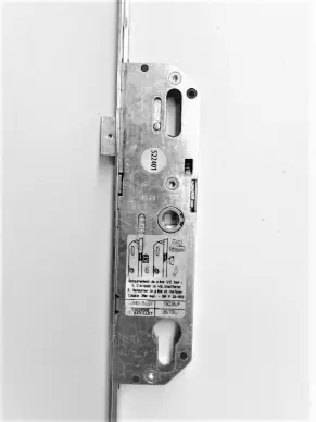Serrure GU FERCO G-24402 35/70 2 galets ajustable L1750