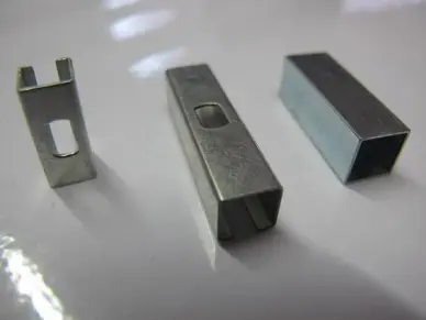 FOURRURE REDUCTEUR DE CARRE